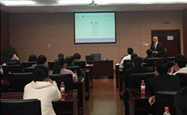 我所律师应邀作《公司控制权争夺与预防》讲座