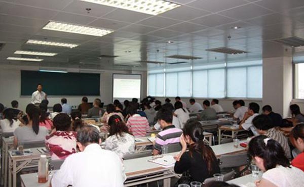 与企业家面对面活动之十五：宋海佳律师应邀为科技型企业开设专题讲座