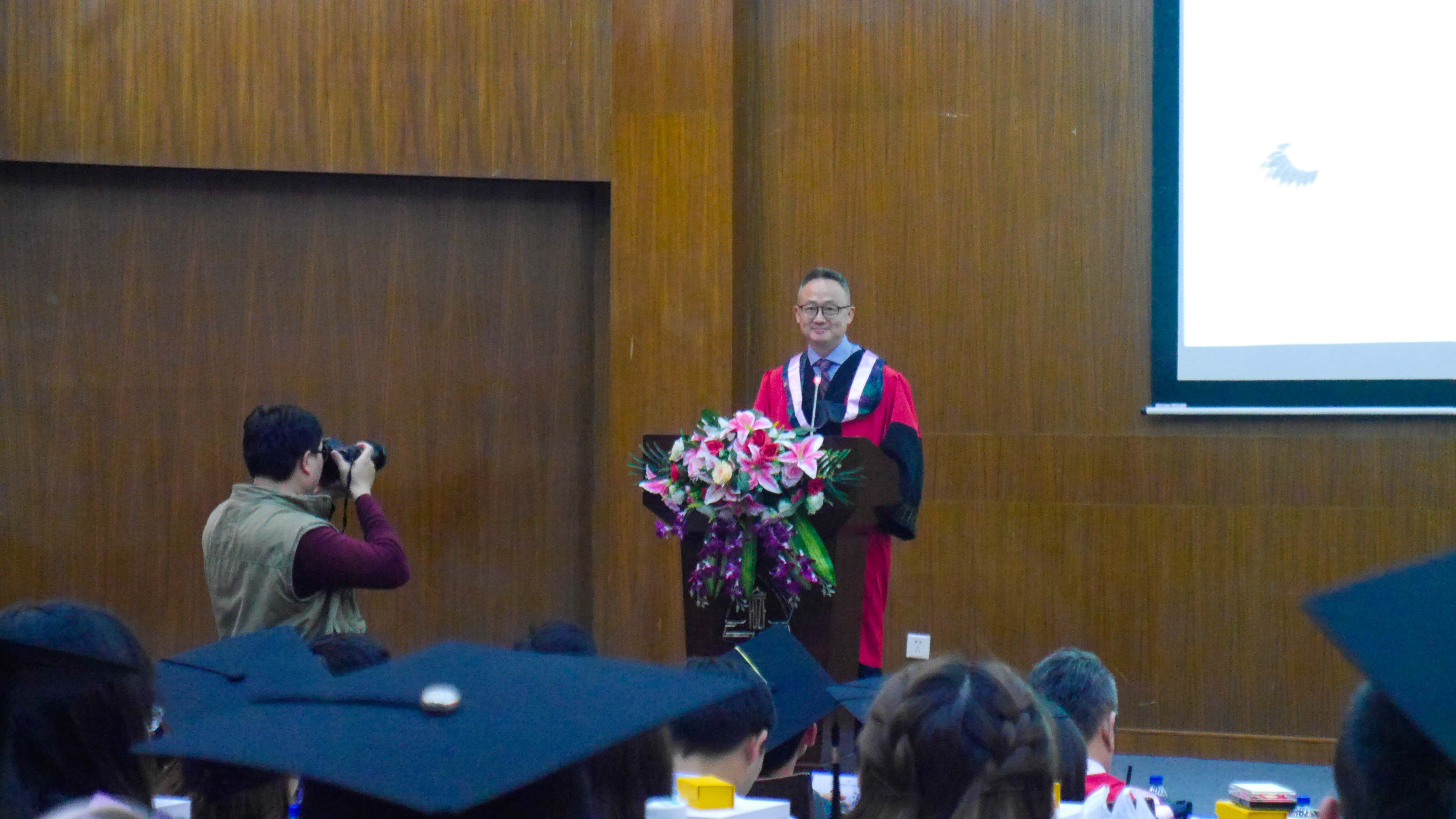 1560509760925742.jpg 20190614 华政毕业典礼 700k-5.jpg