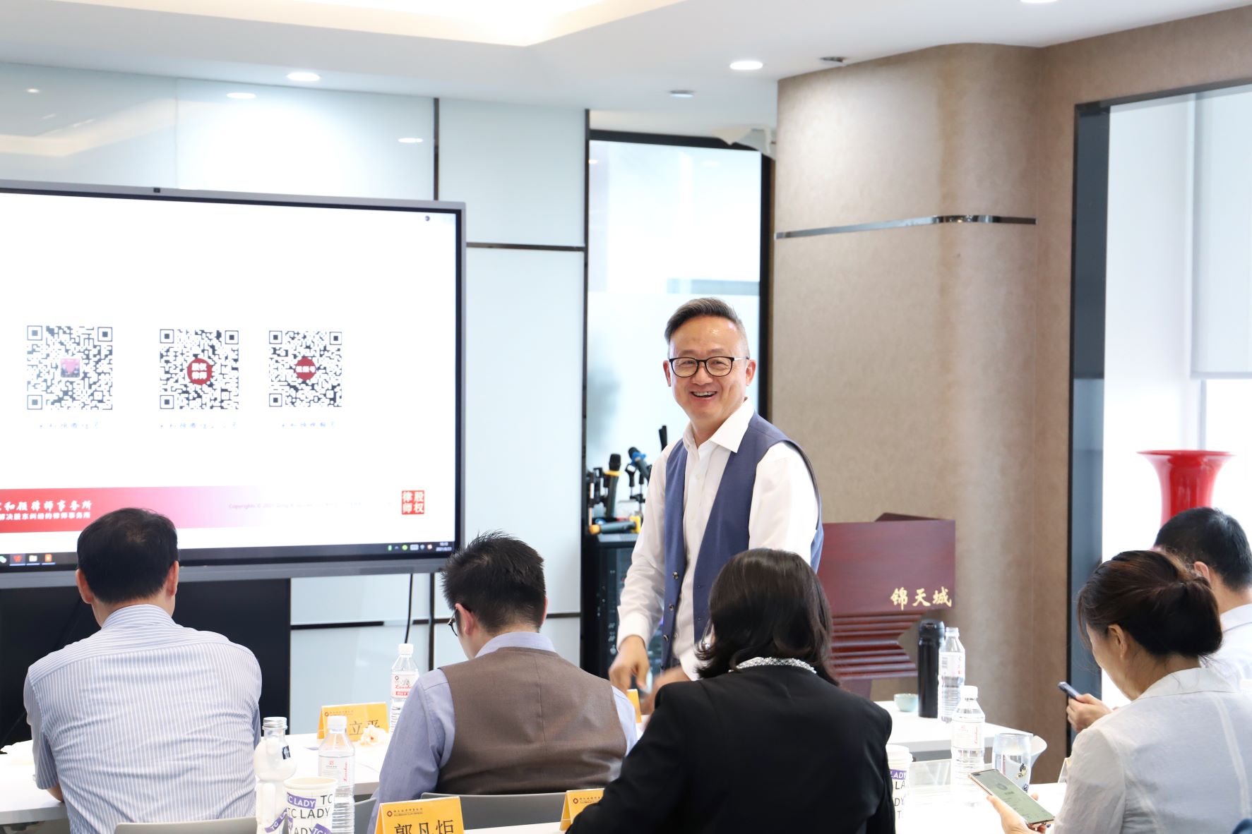 1630066883424103.jpg 宋律师微笑照片(压缩).jpg